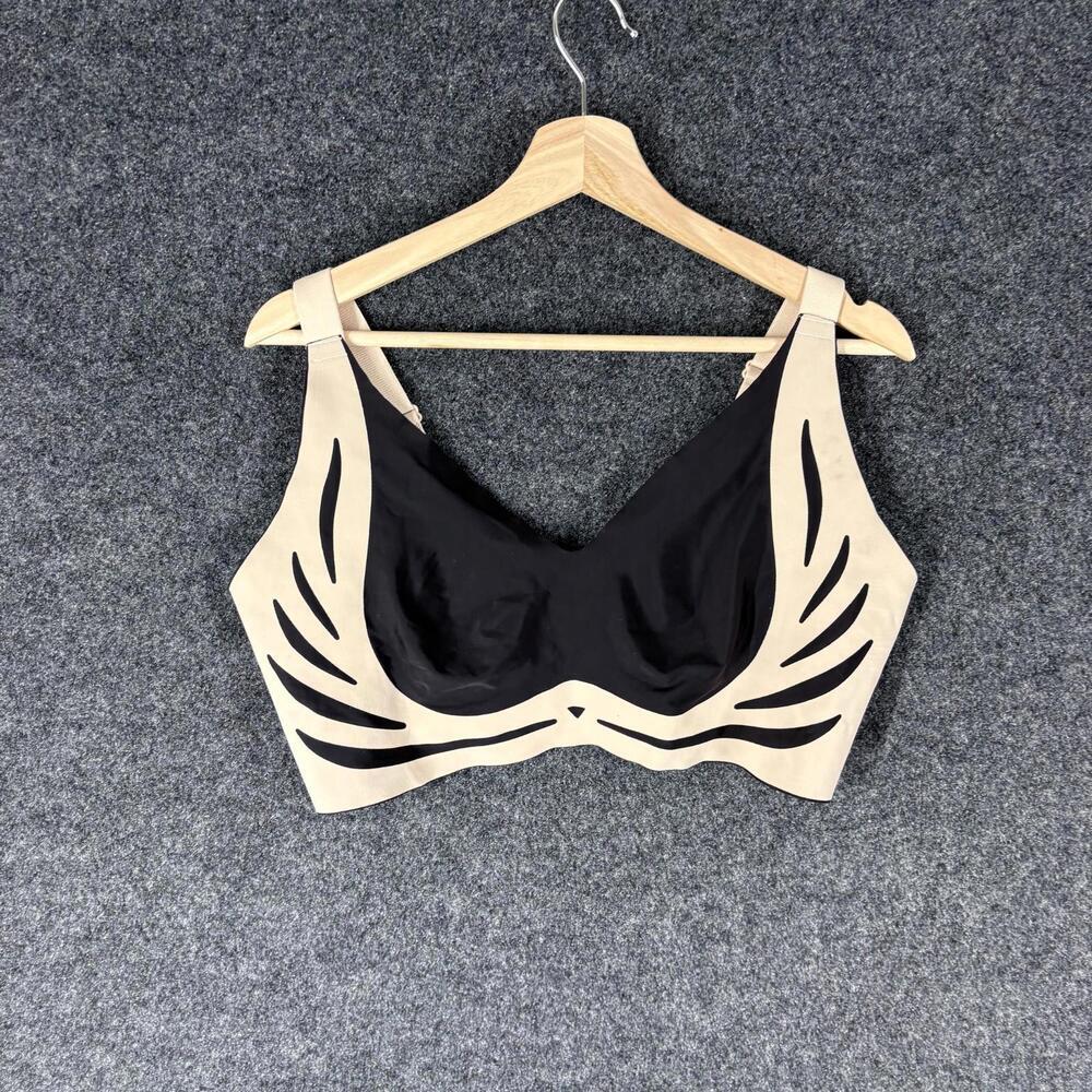 Women’s Seamless Support Sports Bra - Black & Nude